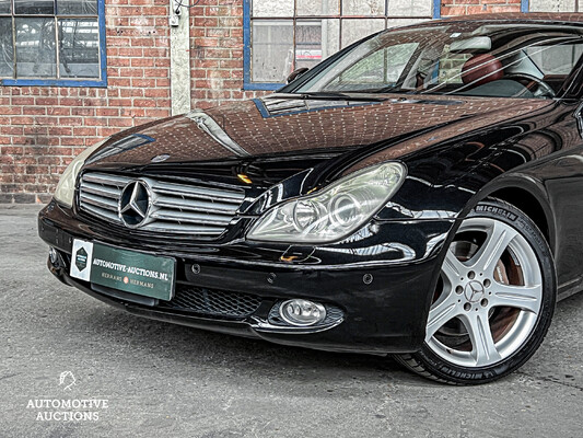 Mercedes-Benz CLS500 5.0 V8 306pk 2005 CLS-Klasse -Youngtimer-