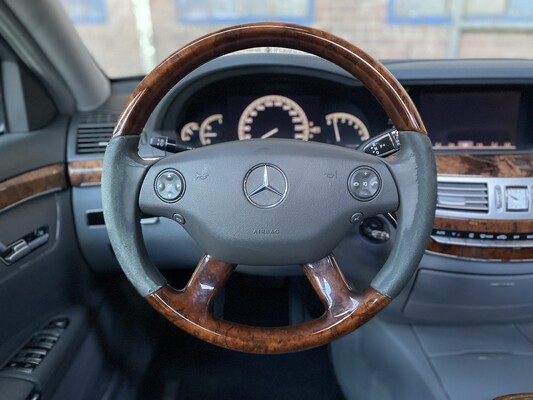 Mercedes-Benz S350 272hp 2006 S-Class.