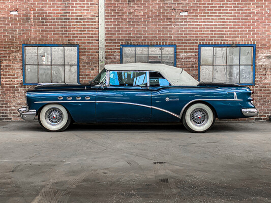 Buick Roadmaster Convertible 76C V8 Convertible 1954.