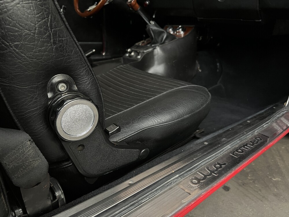 Alfa Romeo GTV 2000 Veloce 2.0 150pk 1971, AL-59-24