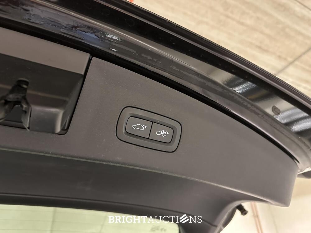 Polestar 2 Long Range Dual Motor Launch Edition 78kWh 408pk 2020 (Origineel-NL + 1e Eigenaar) J-075-LS