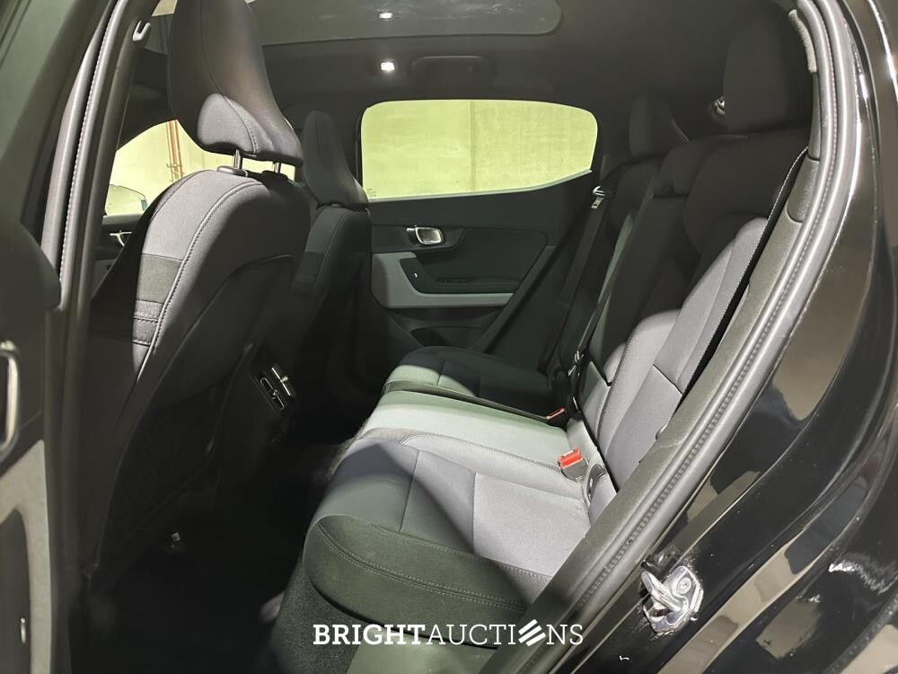 Polestar 2 Long Range Dual Motor Launch Edition 78kWh 408pk 2020 (Origineel-NL + 1e Eigenaar) J-075-LS