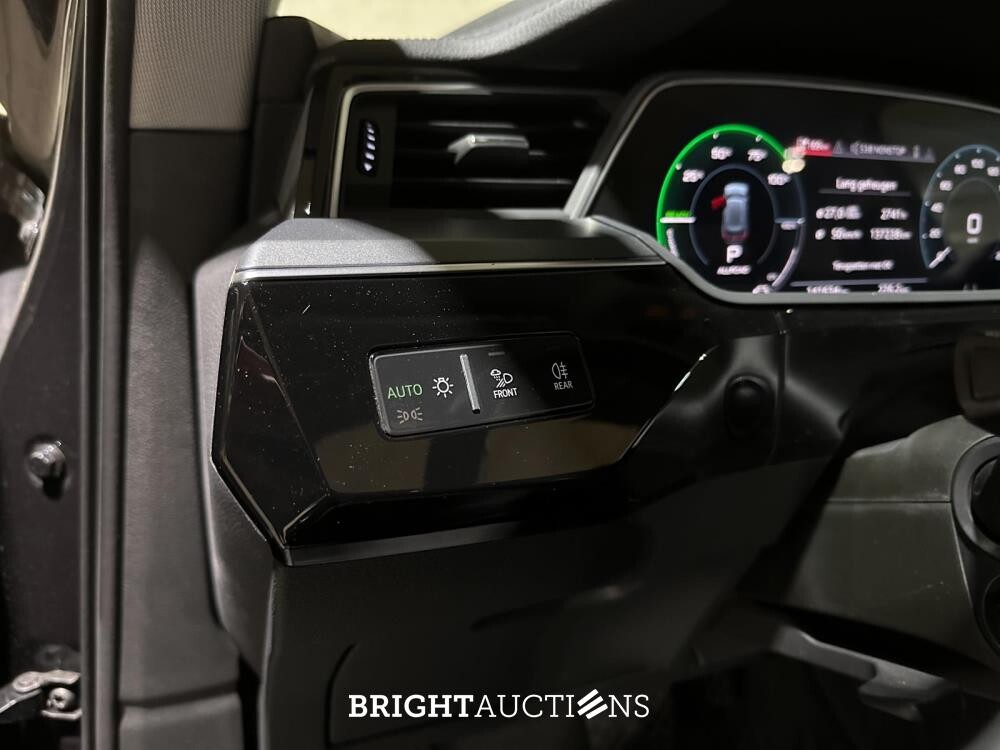 Audi e-tron 50 Quattro Business Edition Plus 71 kWh 313pk 2020 (Origineel-NL + 1e Eigenaar), K-649-JJ