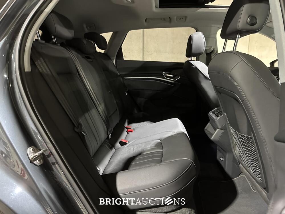 Audi e-tron 50 Quattro Business Edition Plus 71 kWh 313pk 2020 (Origineel-NL + 1e Eigenaar), K-649-JJ