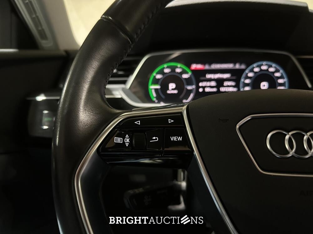 Audi e-tron 50 Quattro Business Edition Plus 71 kWh 313pk 2020 (Origineel-NL + 1e Eigenaar), K-649-JJ