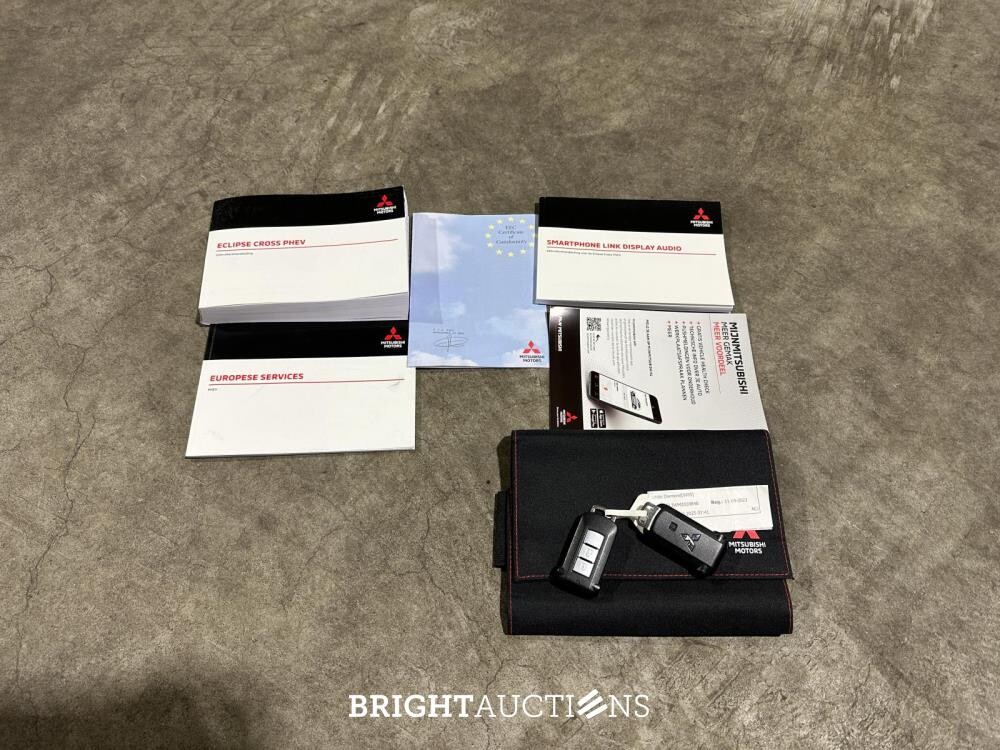 Mitsubishi Eclipse Cross 2.4 PHEV Business Intense+ 188pk 2023 (Origineel-NL & 1e Eigenaar), S-920-VD