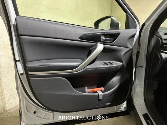 Mitsubishi Eclipse Cross 2.4 PHEV Business Intense+ 188pk 2023 (Origineel-NL & 1e Eigenaar), S-920-VD