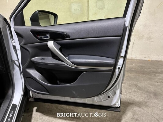 Mitsubishi Eclipse Cross 2.4 PHEV Business Intense+ 188pk 2023 (Origineel-NL & 1e Eigenaar), S-920-VD
