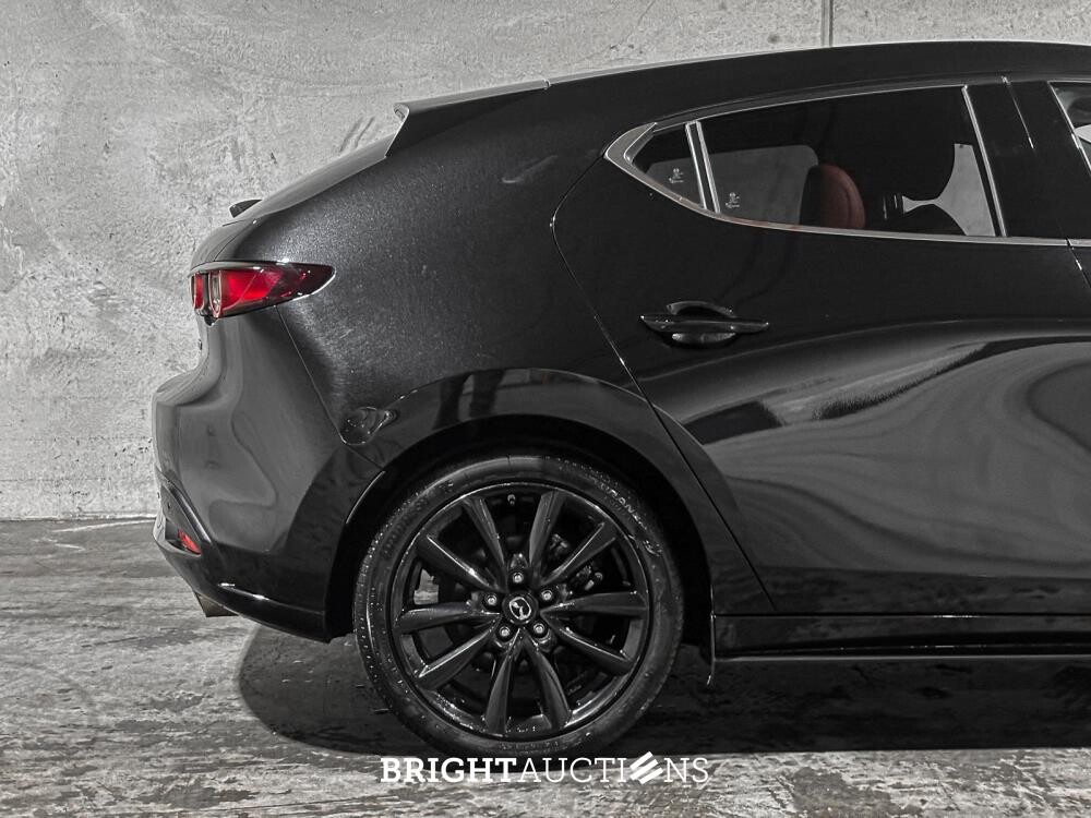 Mazda 3 2.0 e-SkyActiv-X M Hybrid 186 Luxury 186pk 2021 (Origineel-NL + 1e eigenaar), L-082-DS