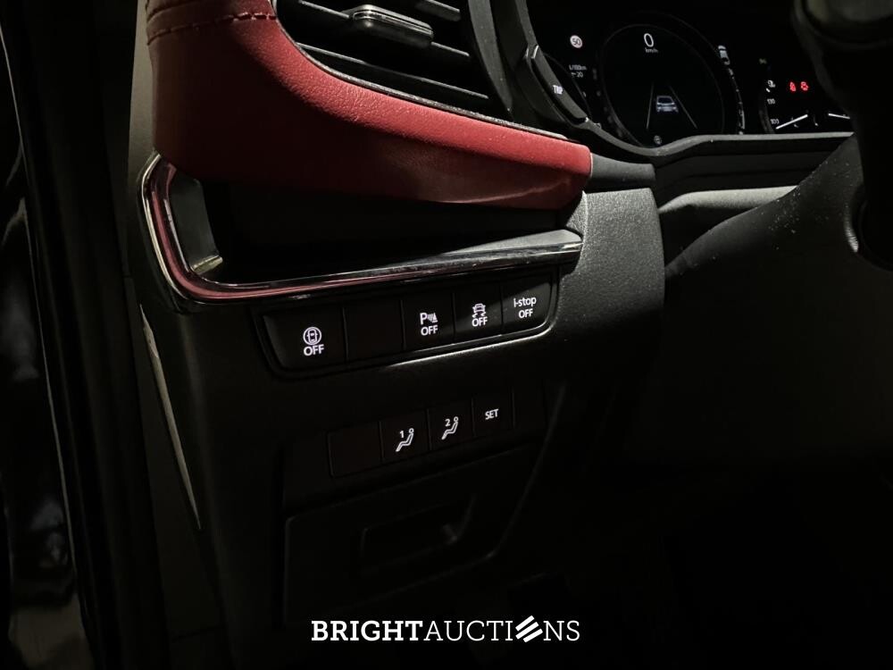 Mazda 3 2.0 e-SkyActiv-X M Hybrid 186 Luxury 186pk 2021 (Origineel-NL + 1e eigenaar), L-082-DS