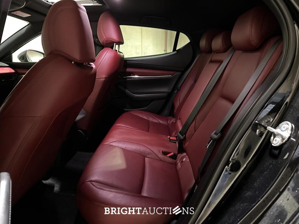 Mazda 3 2.0 e-SkyActiv-X M Hybrid 186 Luxury 186pk 2021 (Origineel-NL + 1e eigenaar), L-082-DS