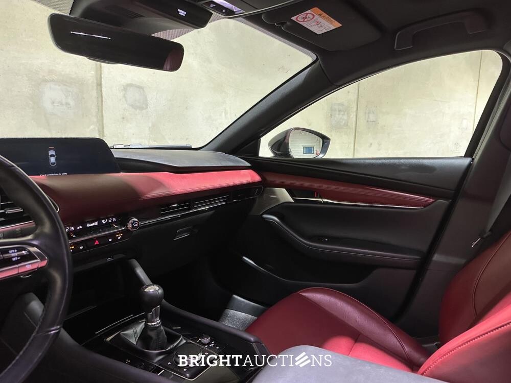 Mazda 3 2.0 e-SkyActiv-X M Hybrid 186 Luxury 186pk 2021 (Origineel-NL + 1e eigenaar), L-082-DS