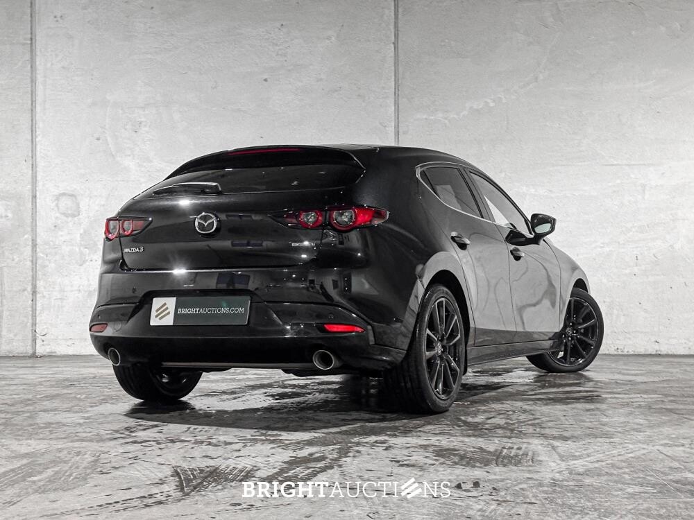 Mazda 3 2.0 e-SkyActiv-X M Hybrid 186 Luxury 186pk 2021 (Origineel-NL + 1e eigenaar), L-082-DS