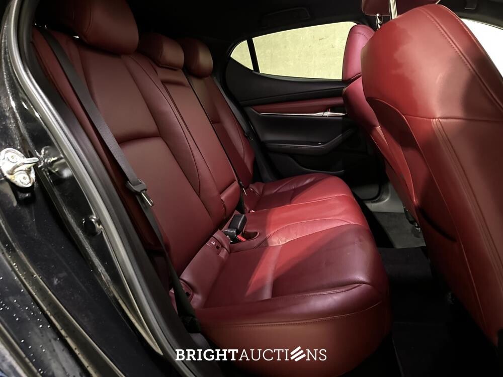 Mazda 3 2.0 e-SkyActiv-X M Hybrid 186 Luxury 186pk 2021 (Origineel-NL + 1e eigenaar), L-082-DS