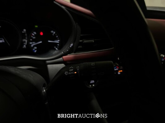 Mazda 3 2.0 e-SkyActiv-X M Hybrid 186 Luxury 186pk 2021 (Origineel-NL + 1e eigenaar), L-082-DS