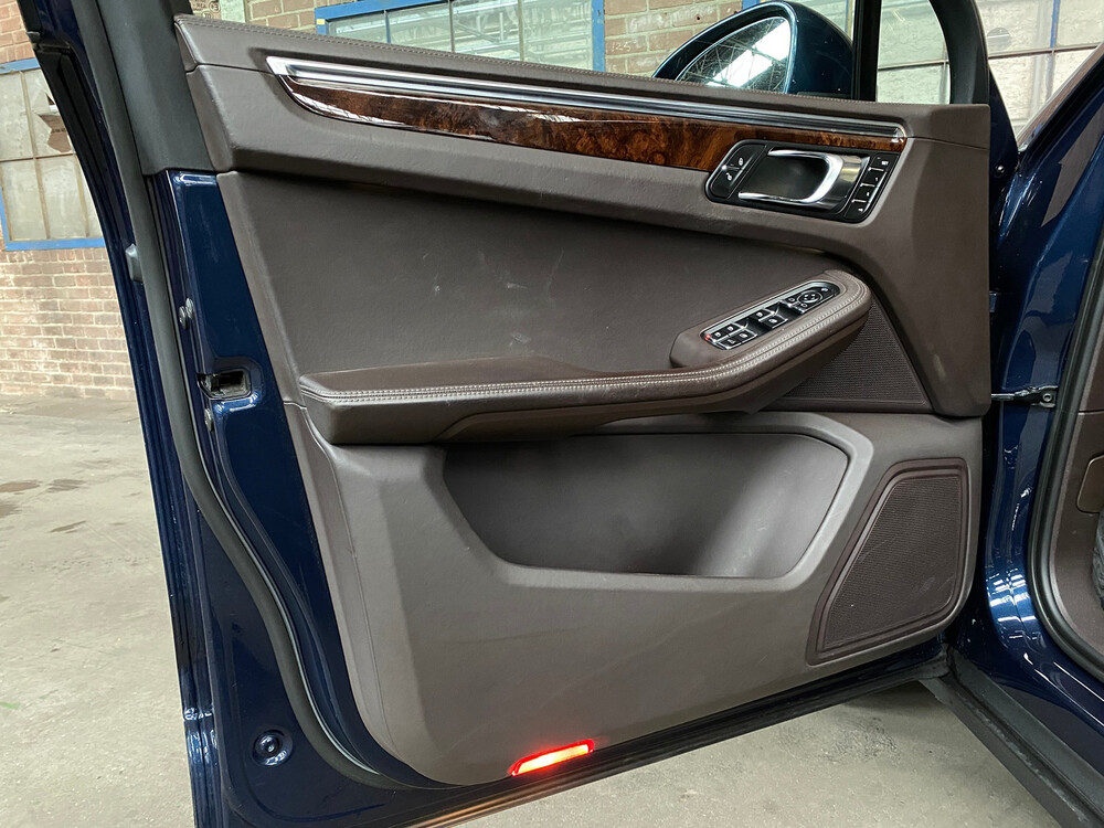 Porsche Macan S 3.0 V6 340hp 2014, K-288-NP