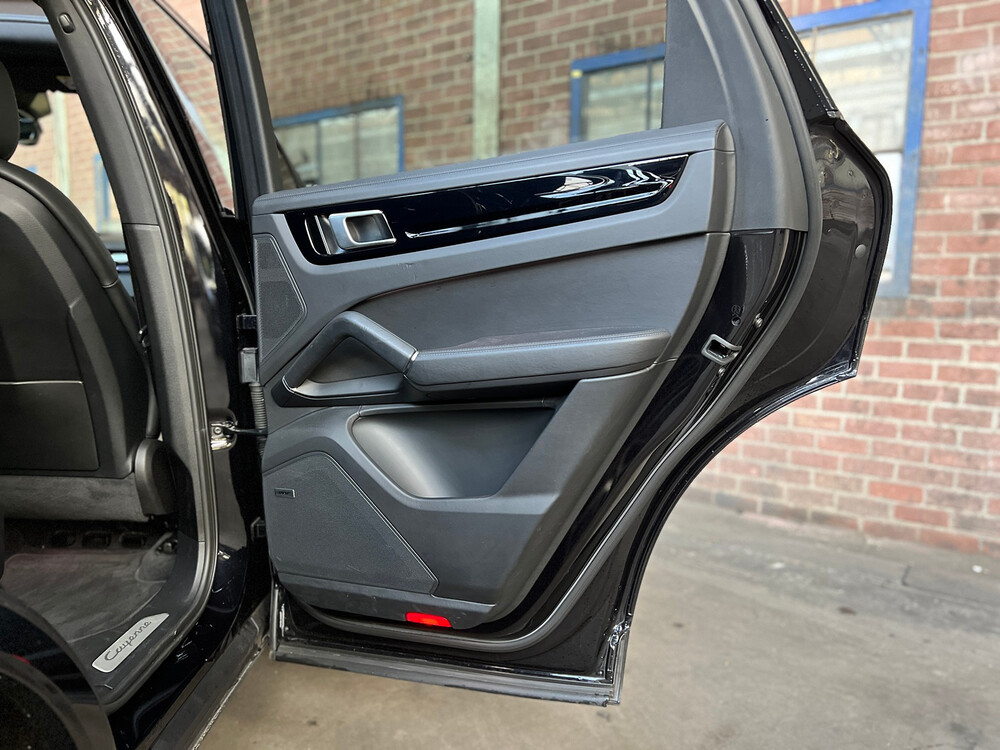 Porsche Cayenne S 2.9 V6 NEW-Modell 462PS 2017, SB-667-L