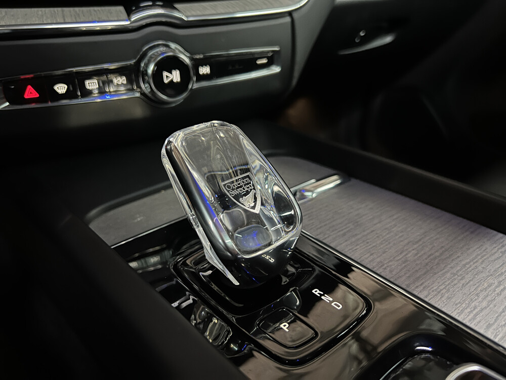 Volvo XC60 2.0 T8 Twin Engine AWD Inscription 320hp 2020, R-973-BX