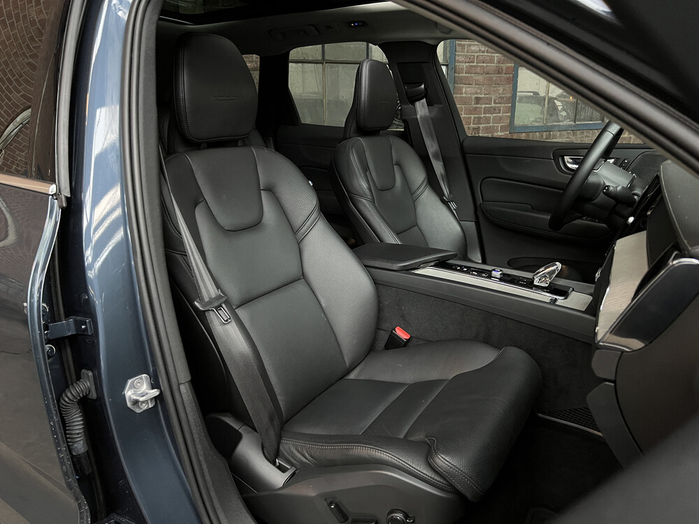 Volvo XC60 2.0 T8 Twin Engine AWD Inscription 320hp 2020, R-973-BX