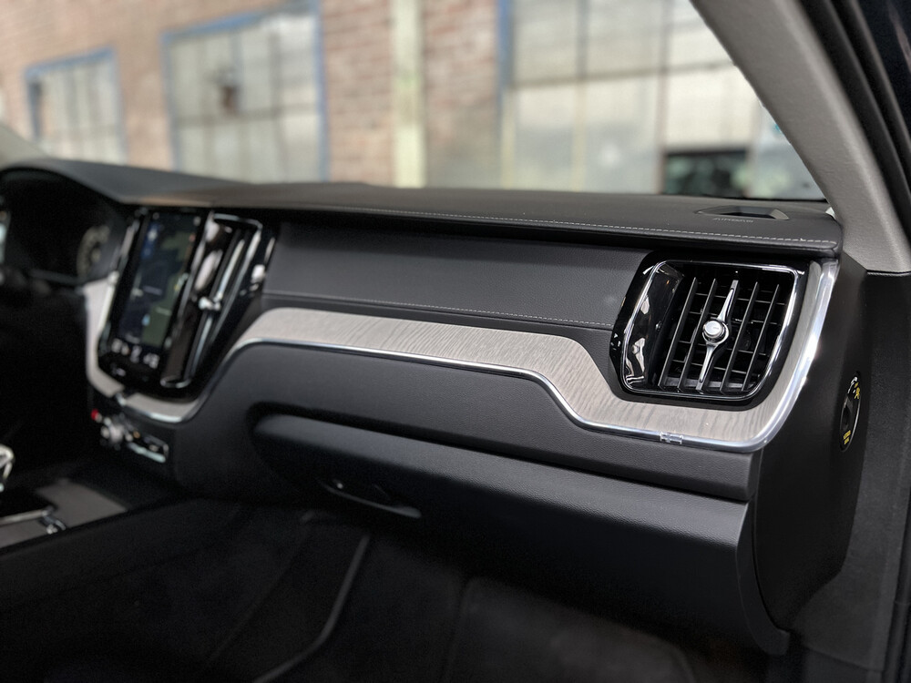 Volvo XC60 2.0 T8 Twin Engine AWD Inscription 320hp 2020, R-973-BX