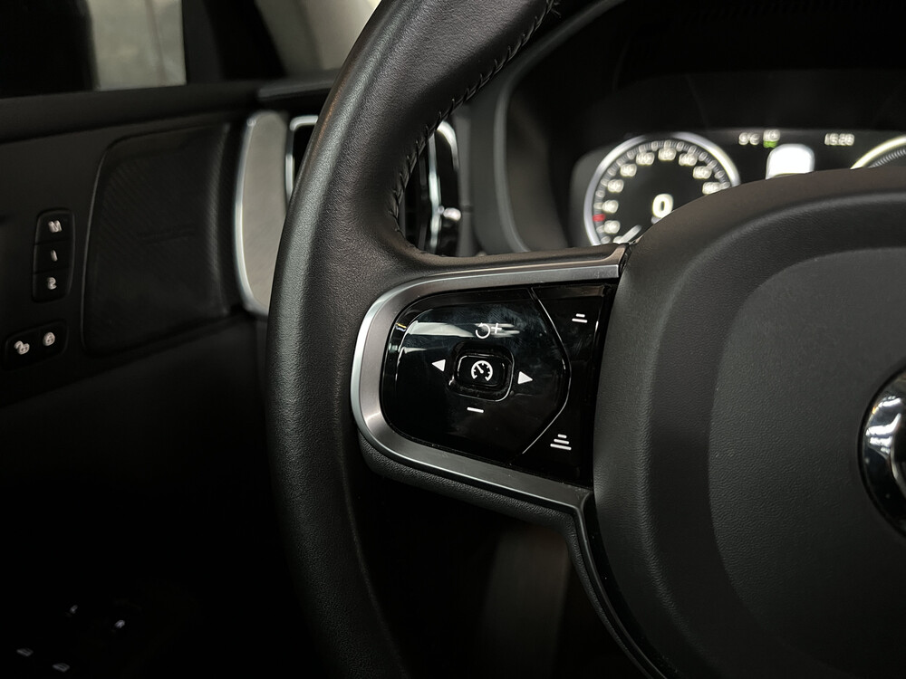 Volvo XC60 2.0 T8 Twin Engine AWD Inscription 320hp 2020, R-973-BX