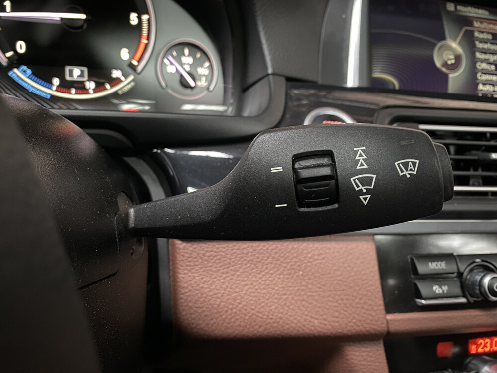 BMW 520d Touring 5-serie 184pk 2014, GJ-972-T