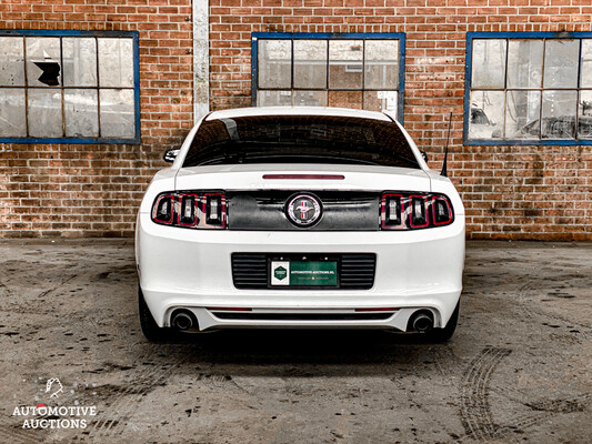 Ford Mustang V6 3.7L 305hp 2013