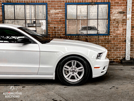 Ford Mustang V6 3.7L 305hp 2013