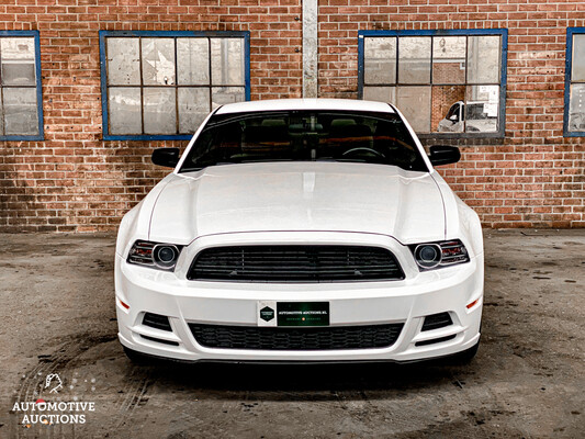 Ford Mustang V6 3.7L 305hp 2013