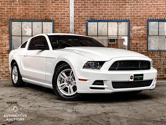 Ford Mustang V6 3.7L 305hp 2013