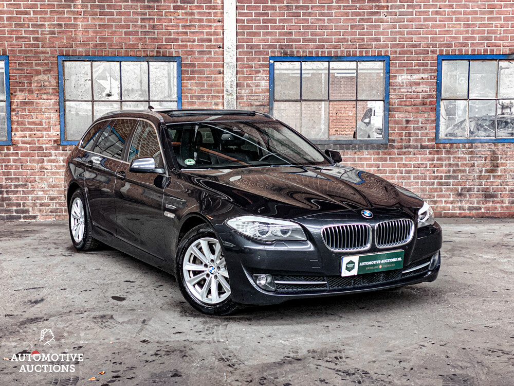 BMW 525d Touring M-Sport 2.0 High Executive 5er 218PS 2013, PF-384-H