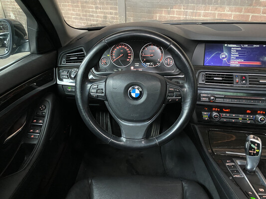 BMW 525d Touring M-Sport 2.0 High Executive 5er 218PS 2013, PF-384-H