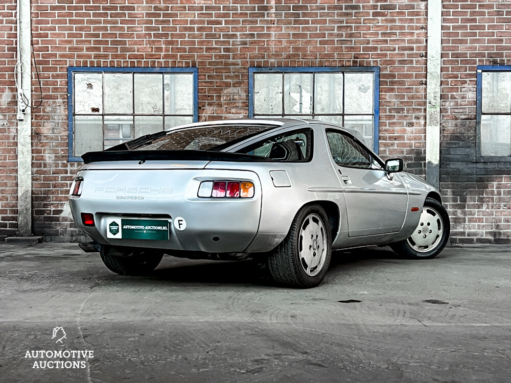 Porsche 928 S 300pk 1983