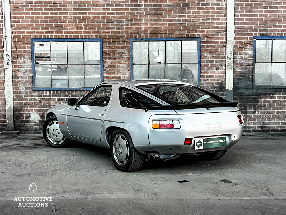 Porsche 928 S 300pk 1983