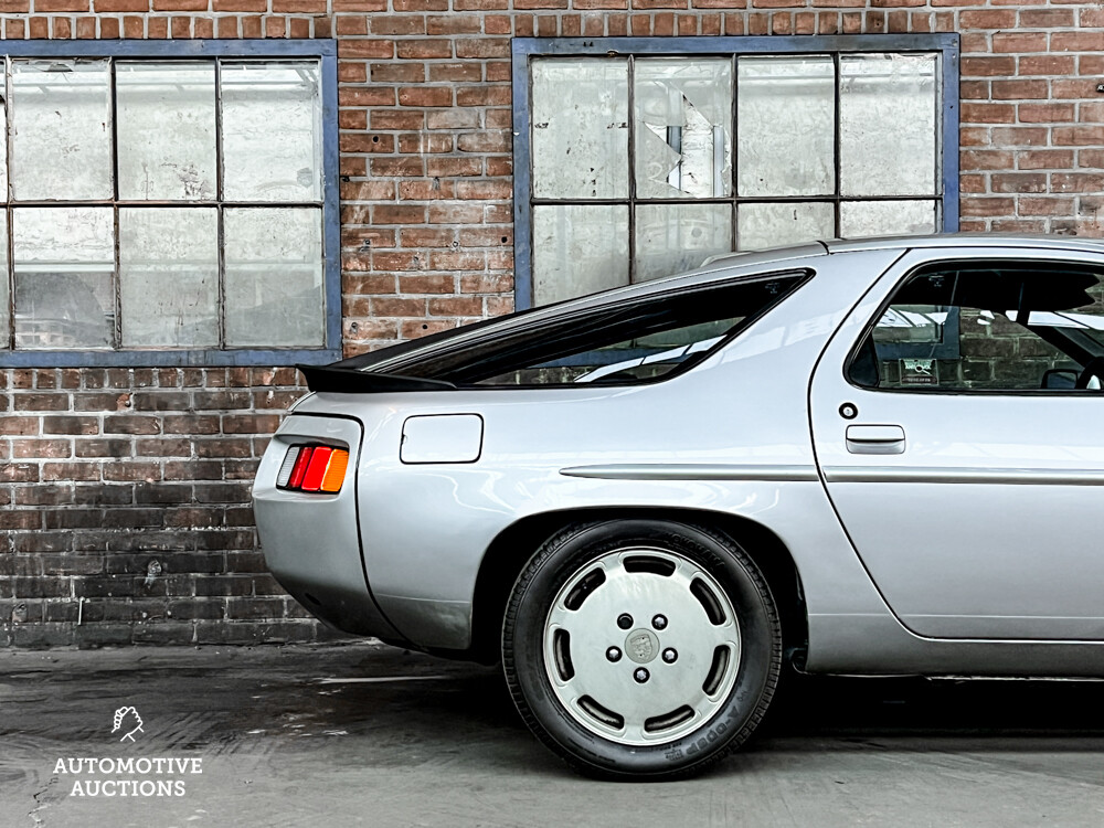 Porsche 928 S 300pk 1983