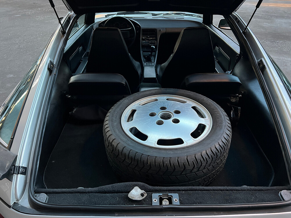 Porsche 928 S 300pk 1983