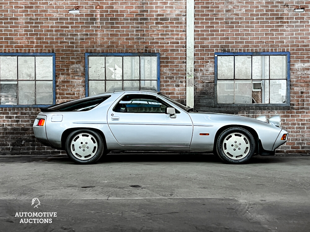 Porsche 928 S 300pk 1983
