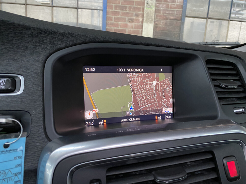 Volvo V60 T5 AWB 234pk 2017