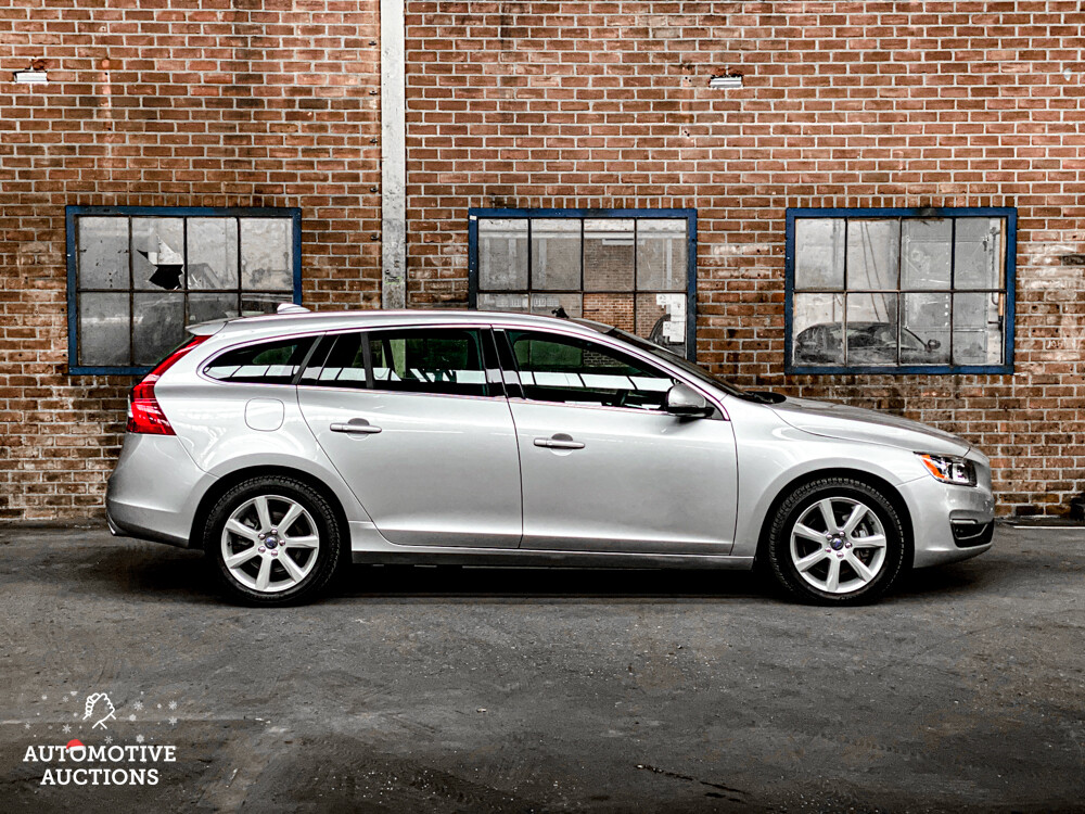 Volvo V60 T5 AWB 234pk 2017