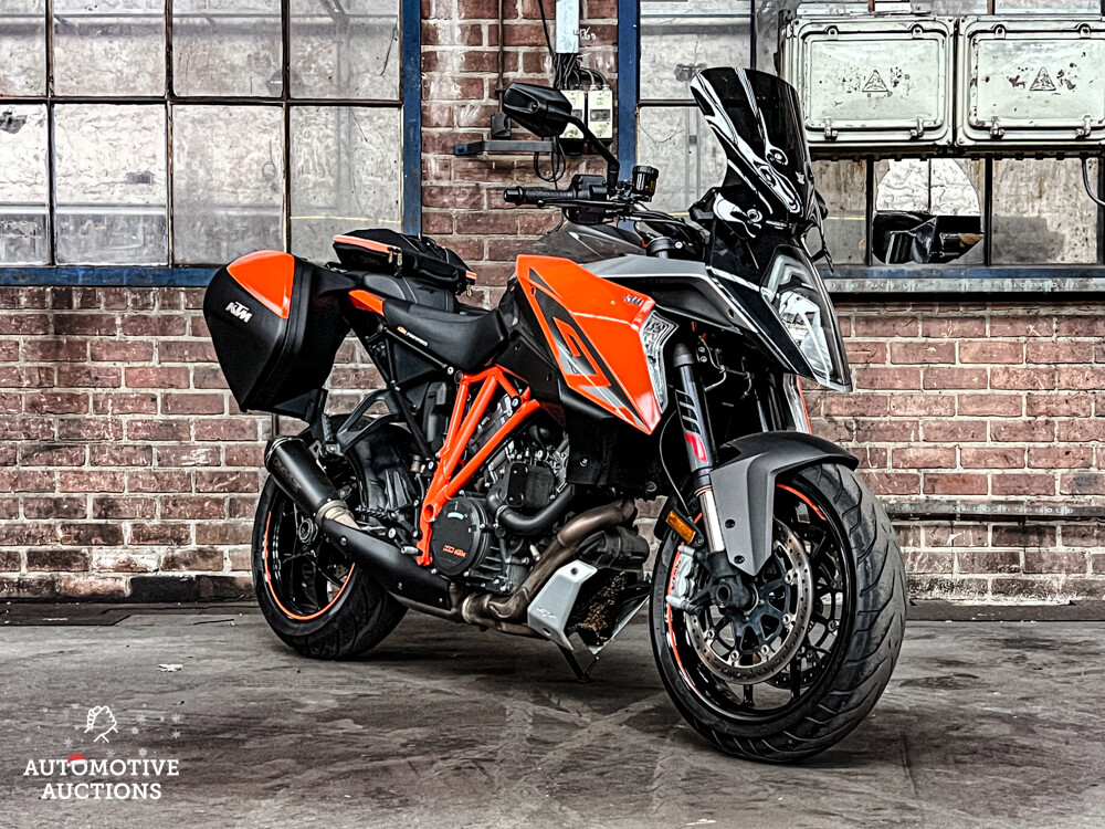 KTM Superduke GT AKRAPOVIC 173pk 2017