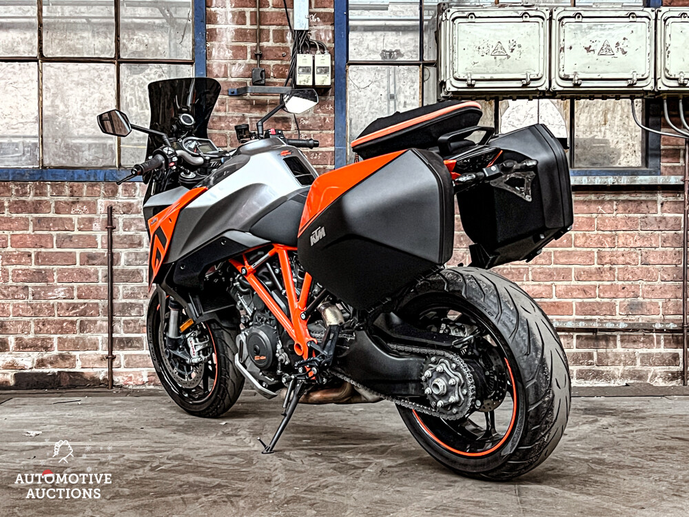 KTM Superduke GT AKRAPOVIC 173pk 2017