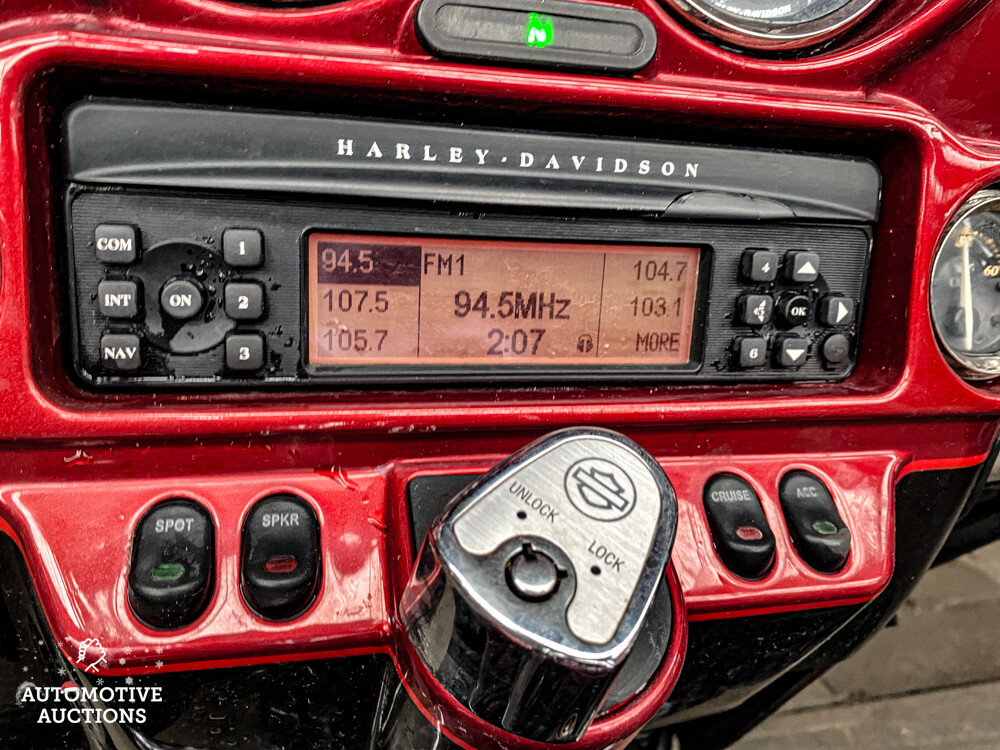 Harley-Davidson FLHTK Electra Glide Ultra LIMITED Cruiser 2012