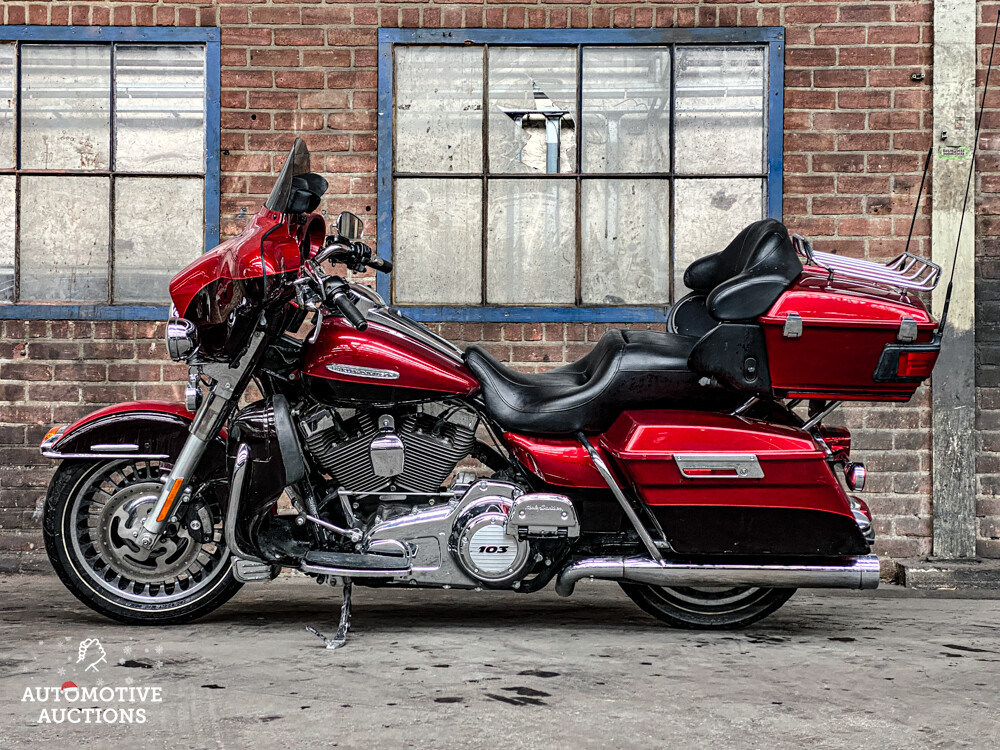 Harley-Davidson FLHTK Electra Glide Ultra LIMITED Cruiser 2012