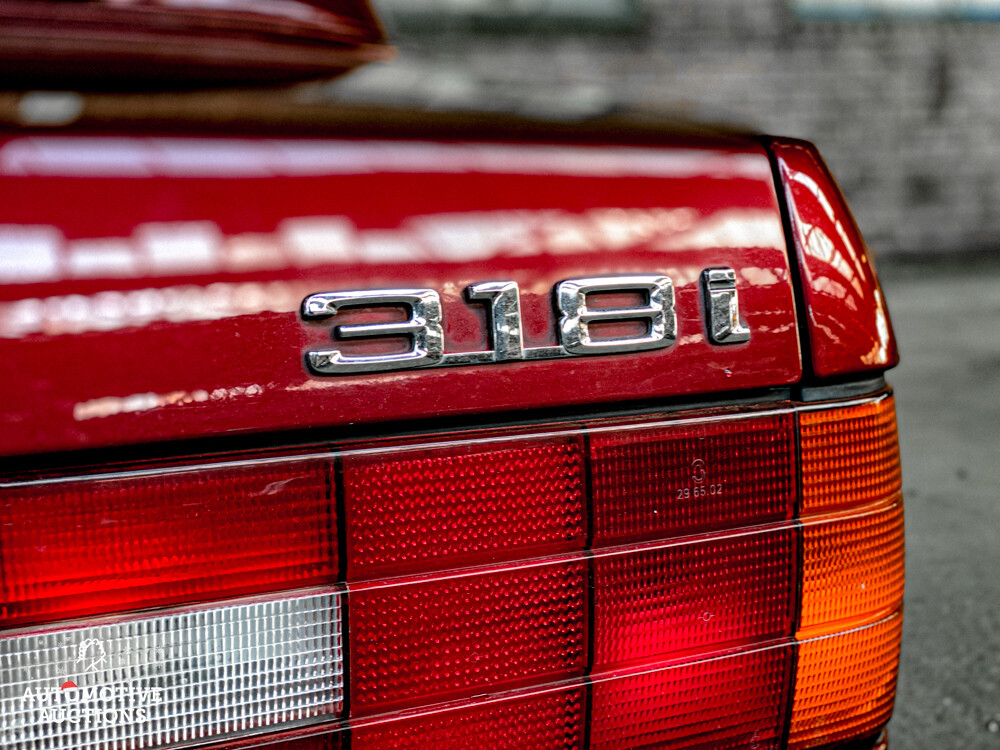 BMW 318I E30 Cabriolet Hardtop 113hp 1992 3 Series