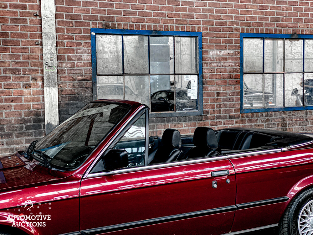 BMW 318I E30 Cabriolet Hardtop 113hp 1992 3 Series