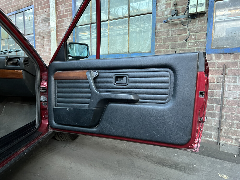 BMW 318I E30 Cabriolet Hardtop 113hp 1992 3 Series