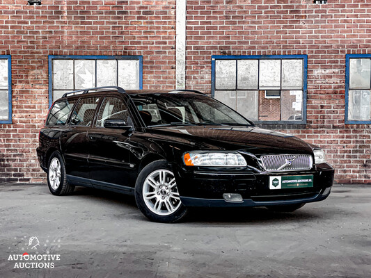 Volvo V70 2.4 Edition 1 140pk 2005, 02-SB-HR