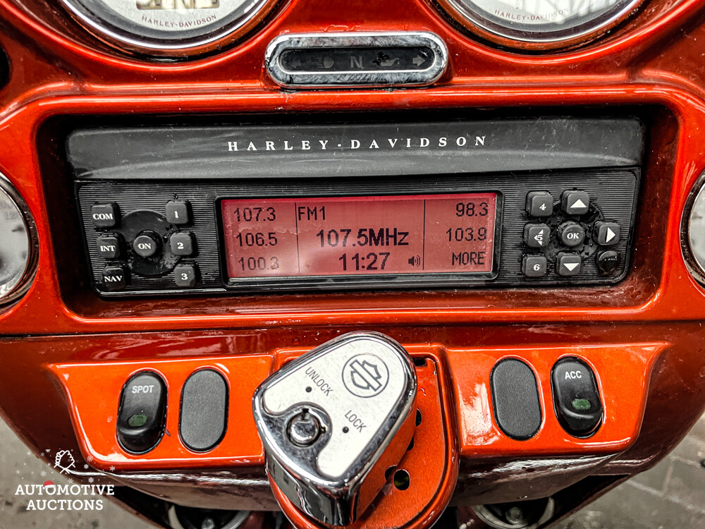 Harley-Davidson FLHT Electra Glide Standard Cruiser 1200cc 2007