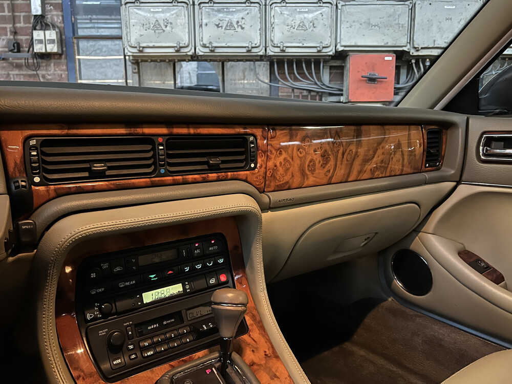 Jaguar XJ Sovereign 4.2 211pk 1996, NV-405-J