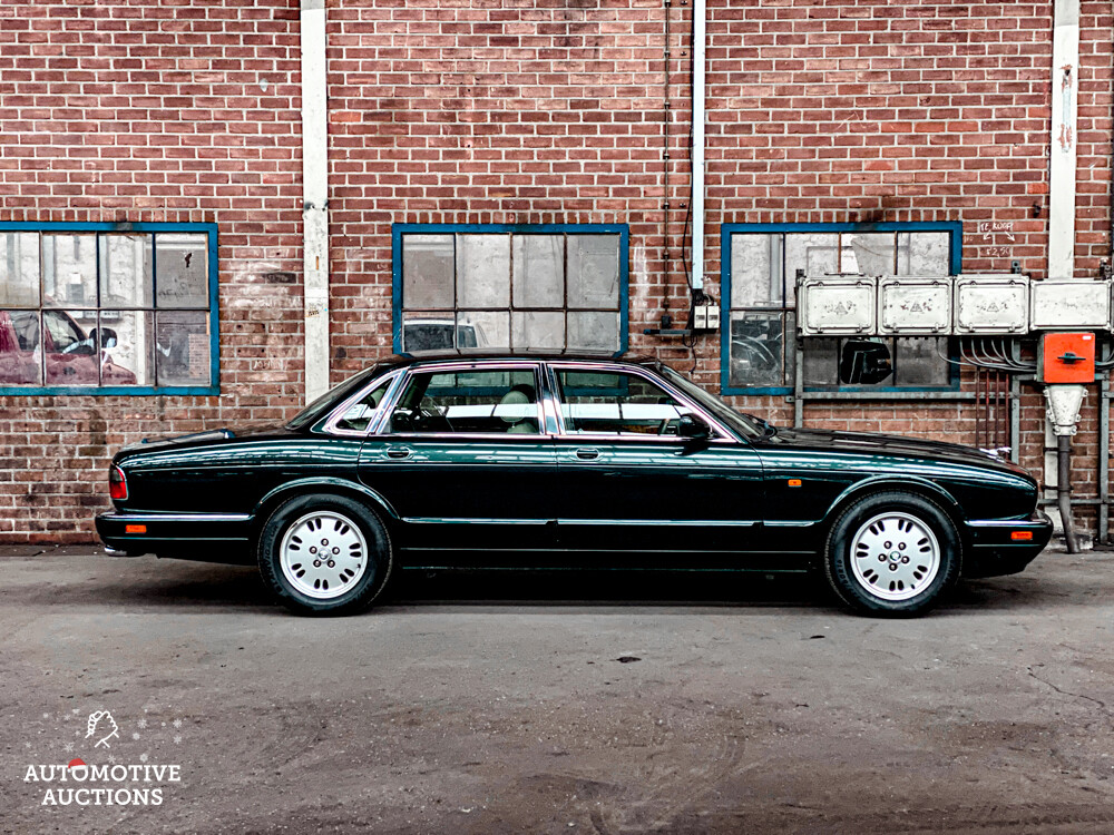 Jaguar XJ Sovereign 4.2 211pk 1996, NV-405-J